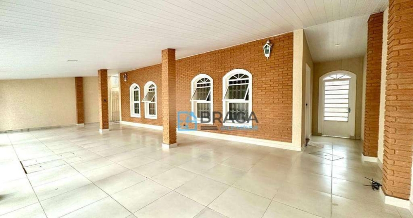 Casa com 3 dormitórios à venda, 206 m² por R$ 870.000,00 - Bosque dos Eucaliptos - São José dos Campos/SP