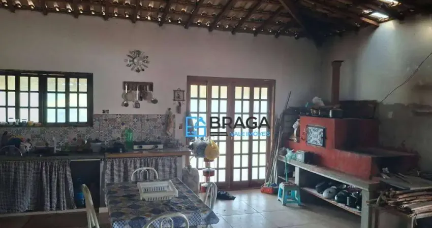 Chácara com 3 dormitórios à venda, 3500 m² por R$ 450.000 - Tapanhão - Jambeiro/SP