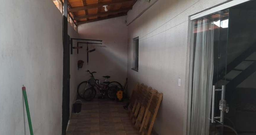 Casa para Venda em Contagem, Nova Contagem, 4 dormitórios, 1 suíte, 2 banheiros, 1 vaga