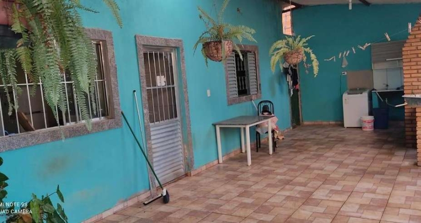 Casa para Venda em Contagem, Buganville, 3 dormitórios, 1 suíte, 2 banheiros, 3 vagas