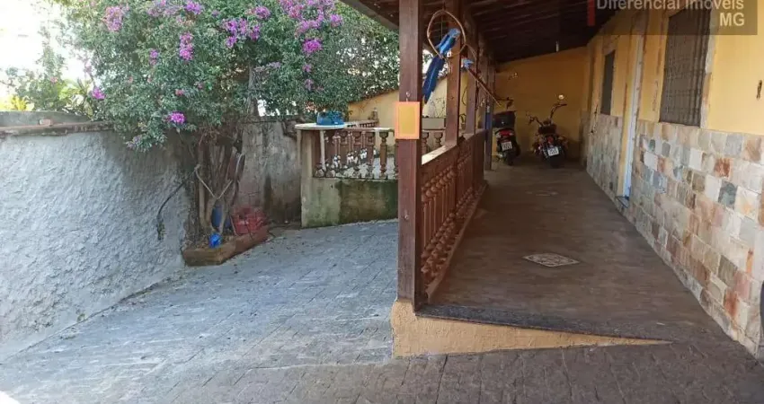 Casa para Venda em Contagem, Retiro, 4 dormitórios, 2 banheiros, 4 vagas