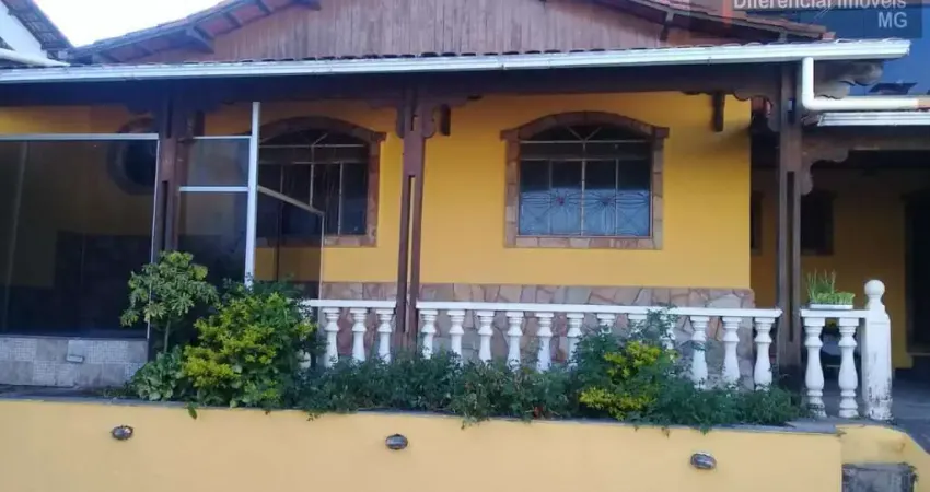 Casa para Venda em Contagem, Santa Helena, 3 dormitórios, 1 suíte, 2 banheiros, 2 vagas