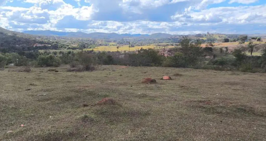 Terreno à venda no Conjunto Habitacional Castelo Branco, Esmeraldas
