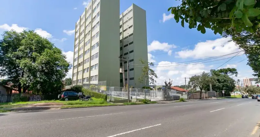 Apartamento para locação com 2 quartos no Santa Cândida em Curitiba