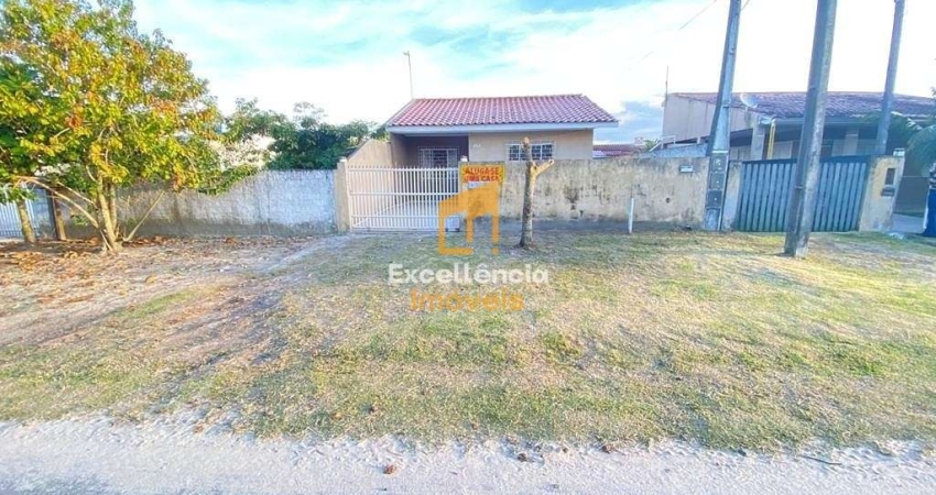 Casa com amplo espaço de terreno no Beltrami