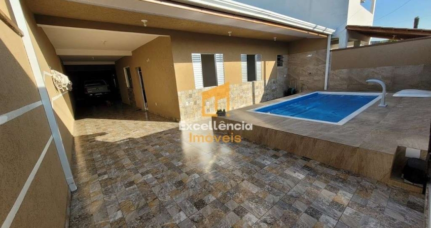 Casa com Piscina em  Guaratuba