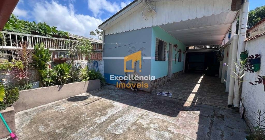 Casa com quitinete na frente