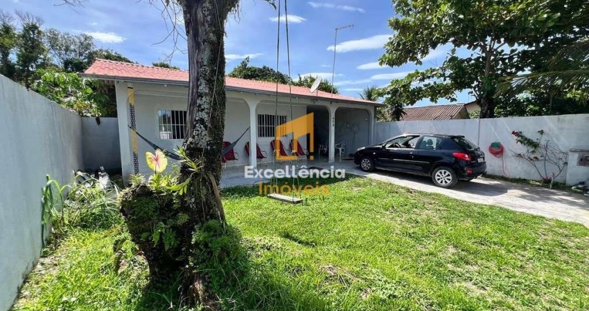 Casa individual no terreno Matinhos