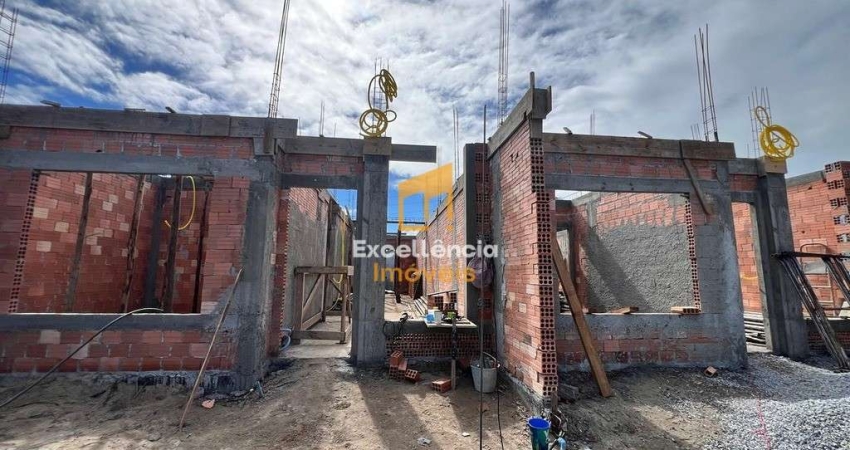 Casa nova com piscina na praia