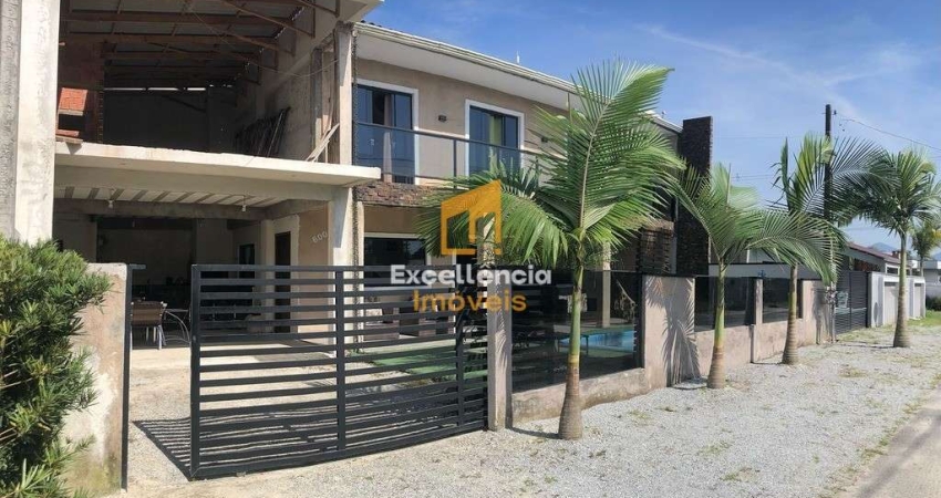 Sobrado com piscina em Inajá