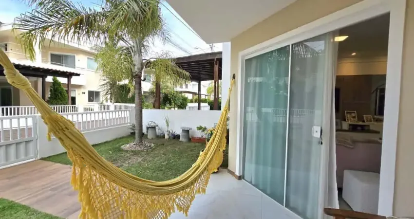 Casa com 4/4 no foz do joanes em buraquinho, energia solar e piscina privativa