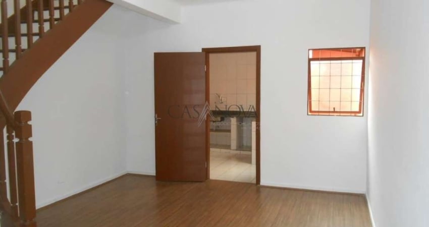 Casa comercial para alugar na Rua Labatut, 000, Ipiranga, São Paulo