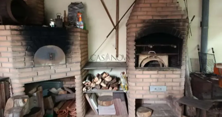 Casa com 5 quartos à venda na Rua Brás de Faria, 131, São Salvador, São Paulo