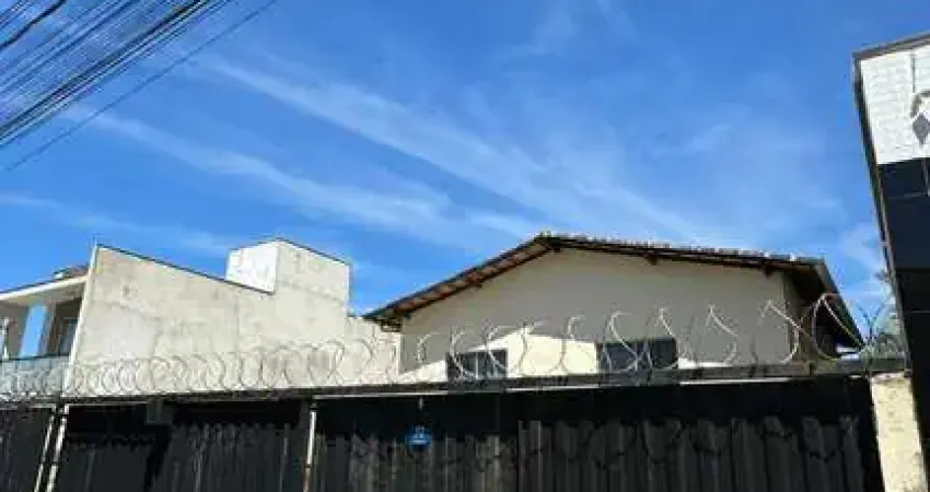 Casa com 2 quartos à venda na Rua Caraí, Parque Xangri-Lá, Contagem
