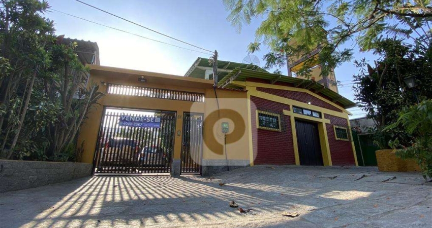 Oportunidade única! Propriedade multiuso- residencial / comercial