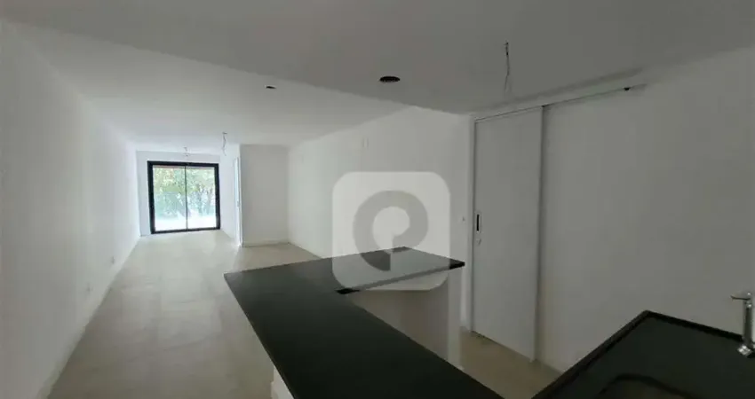 SELECIONE - Cobertura 2 quartos, sendo 2 suítes