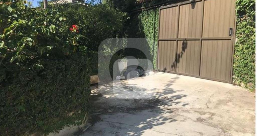 Excelente casa , 6 suites,  piscina, churrasqueira, vista Cristo, sol o  dia inteiro...