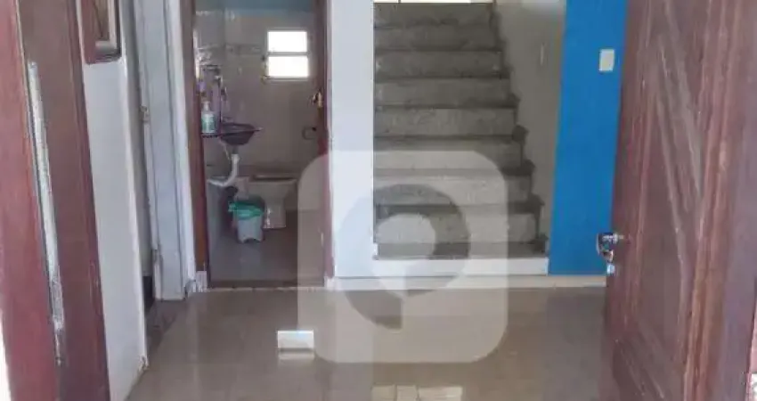 Casa 5 quartos, sendo 4 suítes