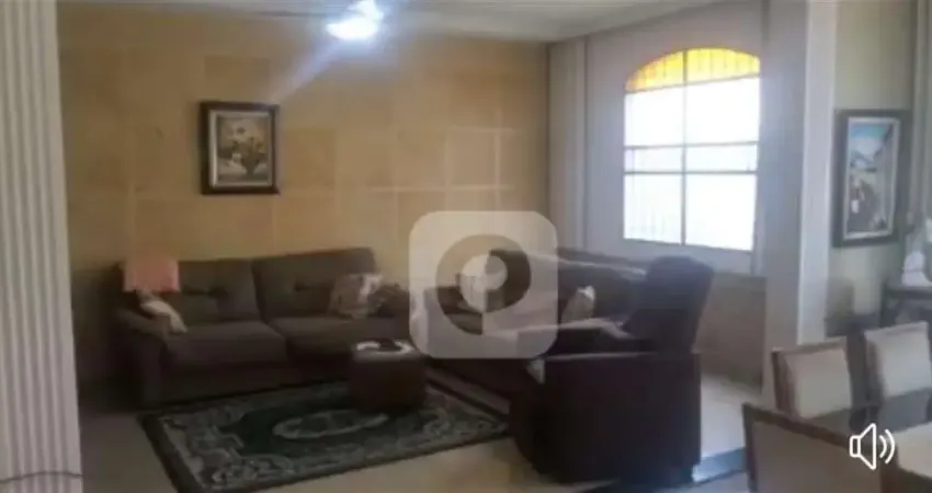 Excelente casa em Vila Valqueire!