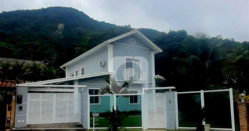 Casa em condomínio fechado com 4 quartos à venda na Estrada dos Bandeirantes, Vargem Grande, Rio de Janeiro