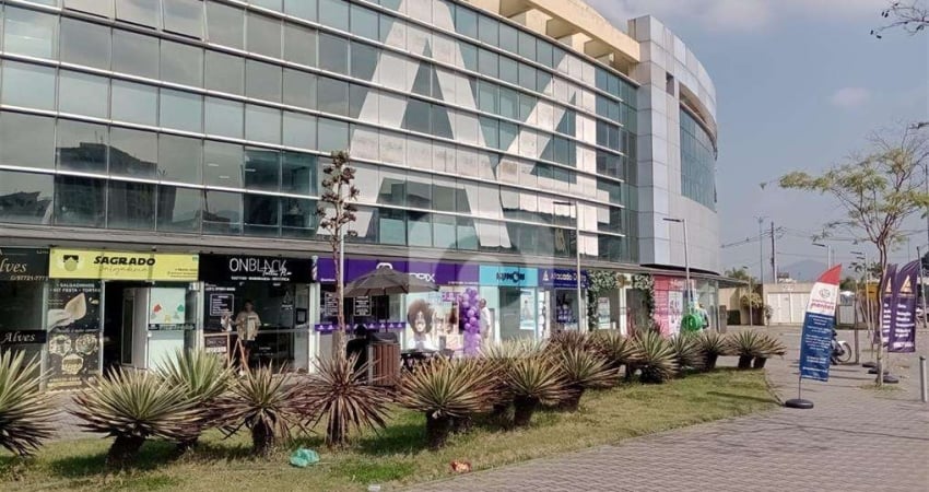 Sala A4 Office na frente do Shopping BarraWold  e junto ao terminal de BRT do Recreio