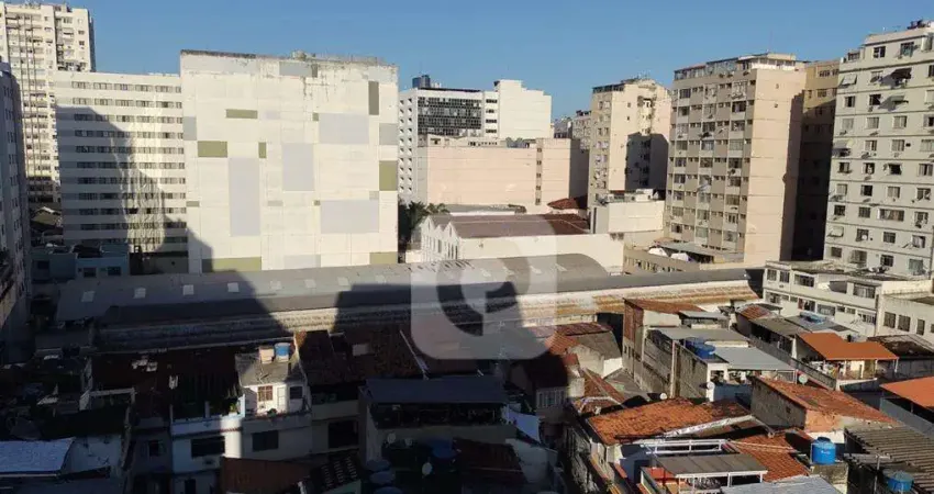 Vista livre e localização estratégica: quarto e sala em santa teresa próximo ao centro.