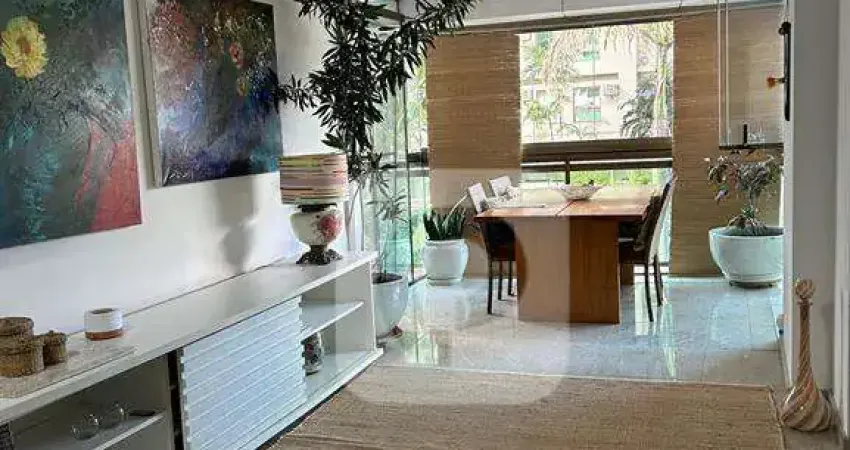 Apartamento garden com 3 quartos, 1 suíte, 111m², e armários planejados