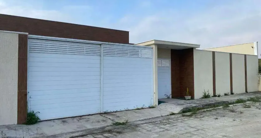 Casa à venda, 2 quartos, 1 suíte, 2 vagas, Fazendinha - Araruama/RJ