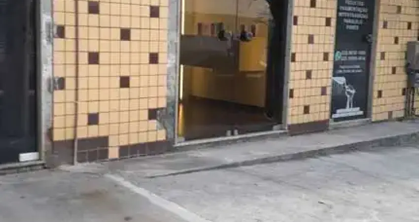 Loja para alugar, 30 m² por R$ 2.000,00/mês - Centro - São Pedro da Aldeia/RJ