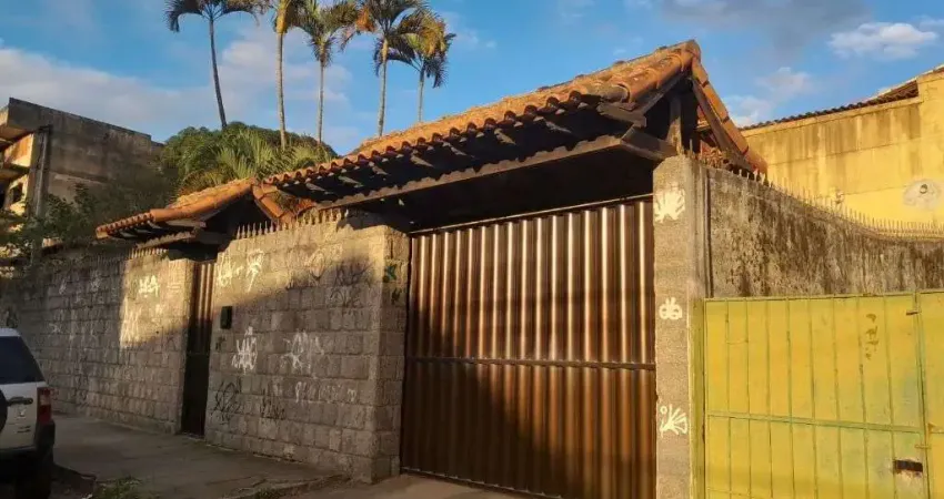 Casa com 4 dormitórios, 200 m² - venda por R$ 1.800.000,00 ou aluguel por R$ 5.000,00/mês - Parque Hotel - Araruama/RJ