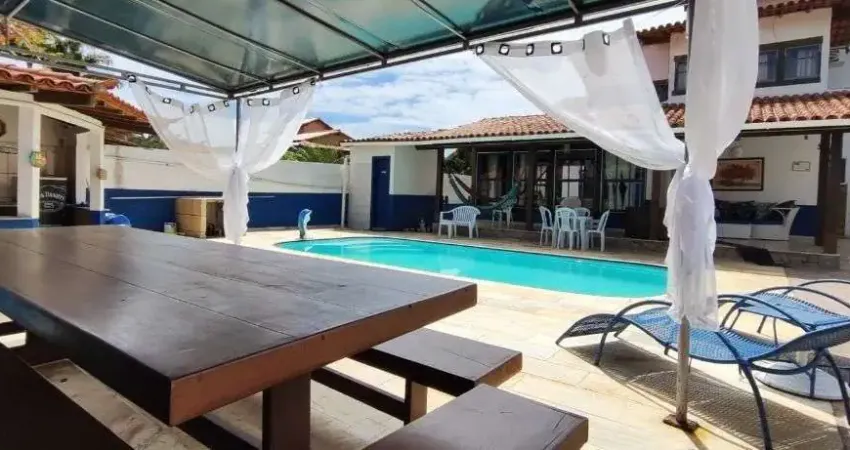 Casa com 6 dormitórios à venda, 185 m² por R$ 1.600.000,00 - Geribá - Armação dos Búzios/RJ