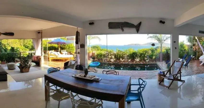 Casa com 2 dormitórios à venda, 230 m² por R$ 3.600.000,00 - Ferradurinha - Armação dos Búzios/RJ