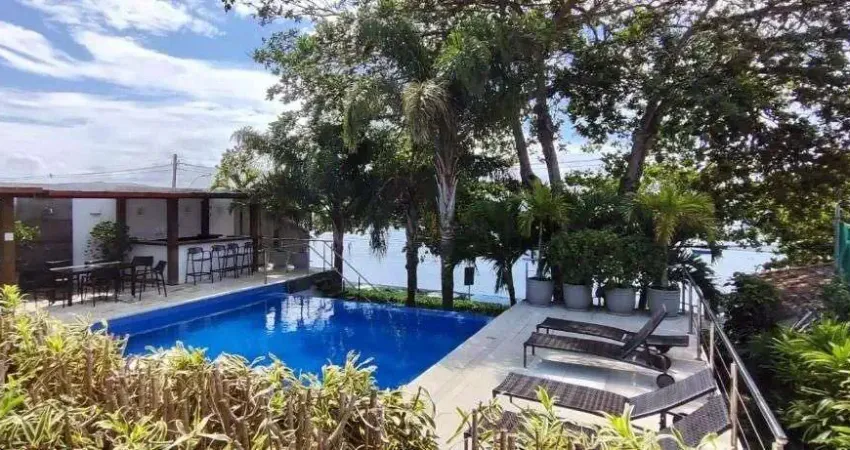 Casa com 4 dormitórios à venda, 110 m² por R$ 2.100.000,00 - Centro - Armação dos Búzios/RJ