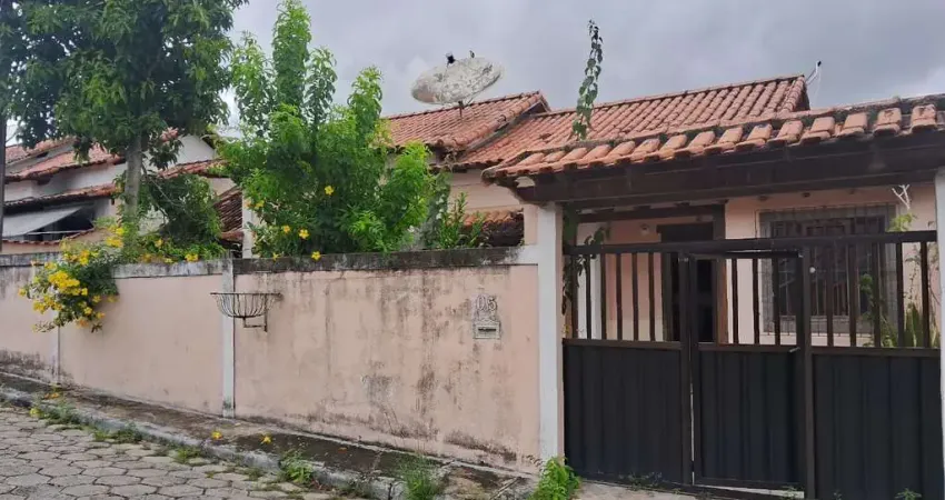 Casa com 3 dormitórios à venda, 72 m² por R$ 350.000 - Xv de Novembro - Araruama/RJ