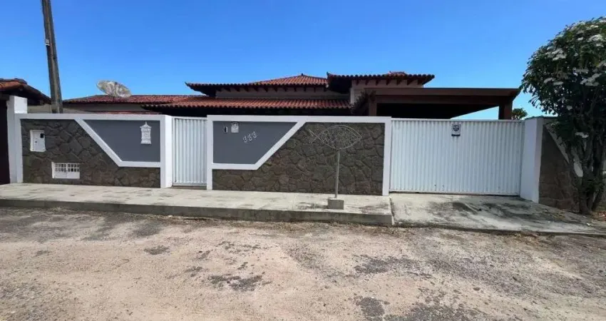 Casa com 3 dormitórios à venda, 245 m² por R$ 870.000,00 - Vila Capri - Araruama/RJ