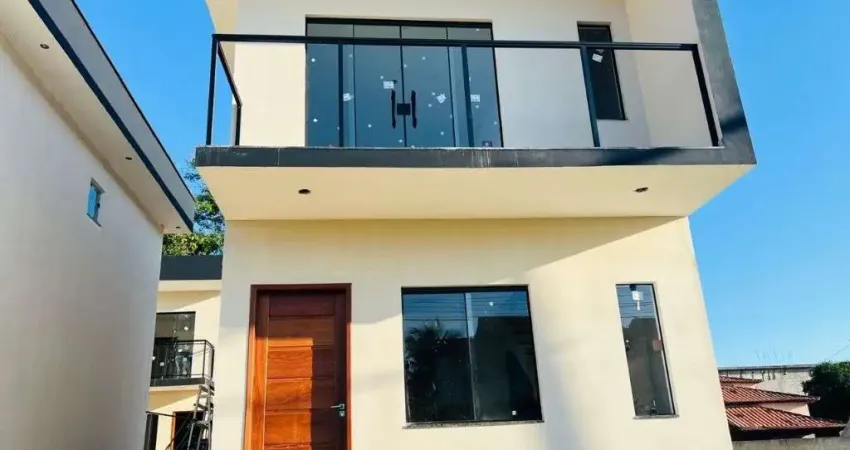 Casa com 2 dormitórios à venda, 70 m² por R$ 320.000,00 - Outeiro - Araruama/RJ