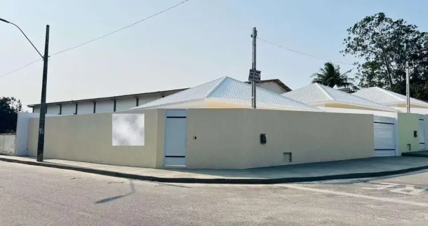 Casa com 3 dormitórios à venda, 80 m² por R$ 649.000 - Centro - Araruama/RJ