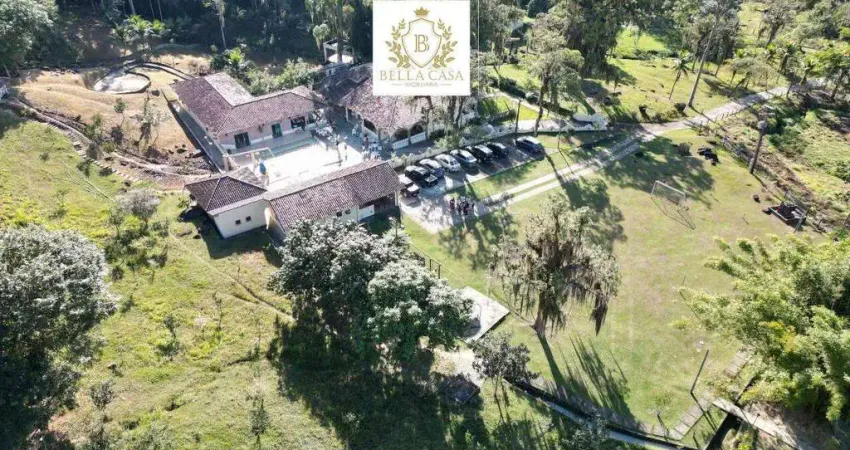 Vendo fazenda de 503 hectares localizada em Rio Bonito