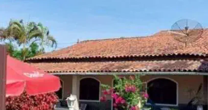 Casa à venda com 6 quartos localizada no Balneário de São Pedro da Aldeia