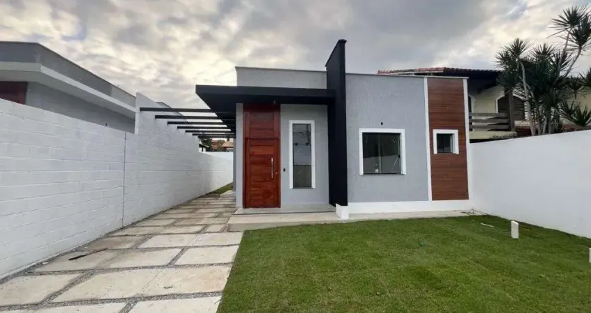 Casa com 2 dormitórios à venda, 70 m² por R$ 420.000,00 - Pontinha - Araruama/RJ