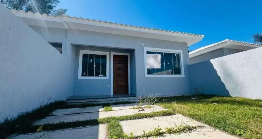 Casa com 2 dormitórios à venda, 69 m² por R$ 290.000,00 - Bananeiras - Araruama/RJ