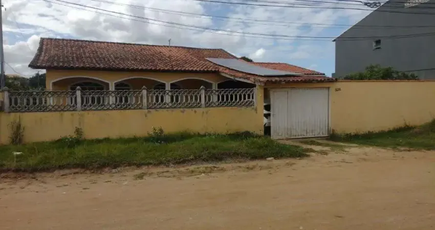 Casa com 3 dormitórios à venda, 200 m² por R$ 330.000,00 - Balneário das Conchas - São Pedro da Aldeia/RJ