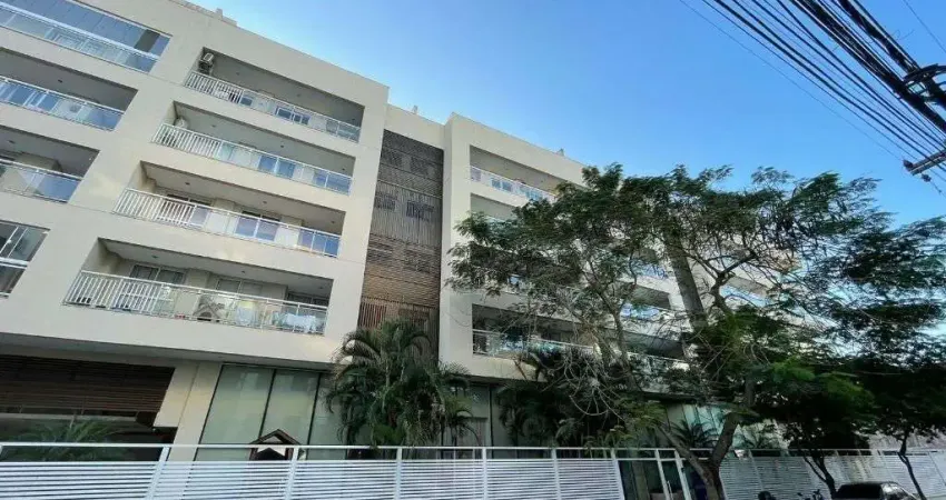 Apartamento com 3 dormitórios à venda, 80 m² por R$ 700.000,00 - Braga - Cabo Frio/RJ