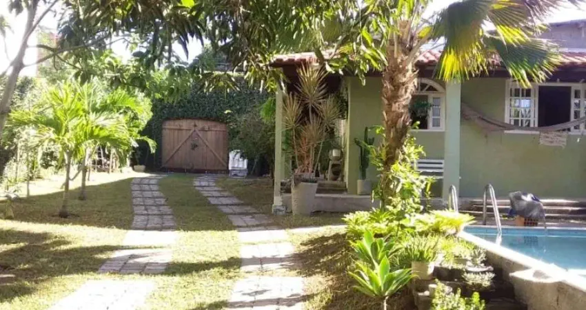 Casa com 2 dormitórios à venda, 100 m² por R$ 280.000,00 - Jardim Peró - Cabo Frio/RJ