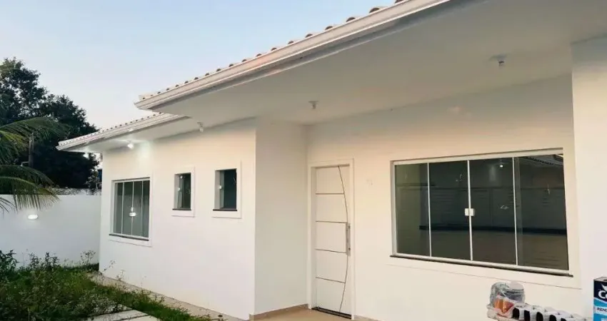Casa com 2 dormitórios à venda, 75 m² por R$ 339.000,00 - Boa Perna - Araruama/RJ