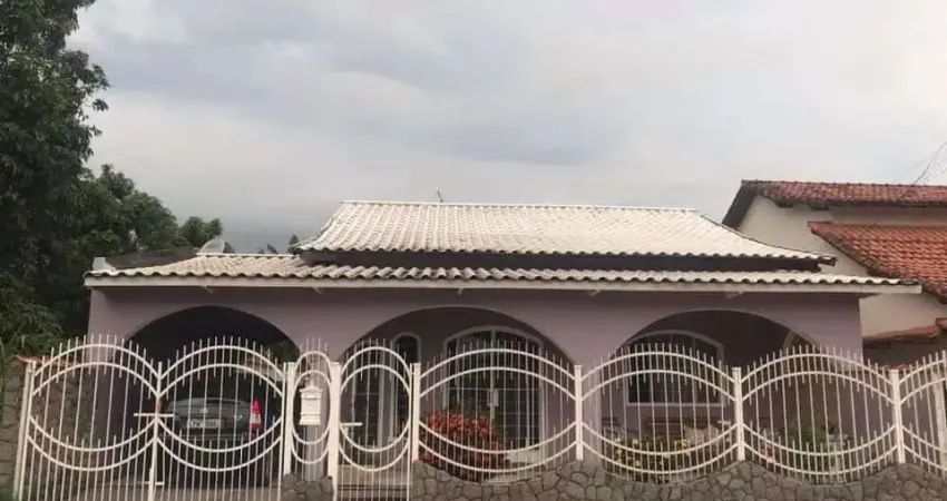 Casa com 3 dormitórios à venda por R$ 750.000 - Green Valley - Rio Bonito/RJ