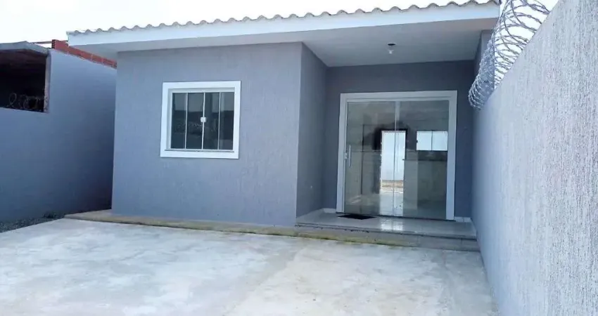 Casa com 2 dormitórios à venda, 85 m² por R$ 220.000,00 - Três Vendas - Araruama/RJ