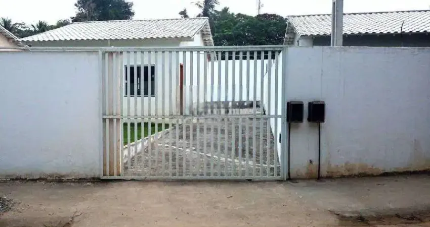 Casa com 2 dormitórios à venda, 70 m² por R$ 298.000,00 - Viaduto - Araruama/RJ