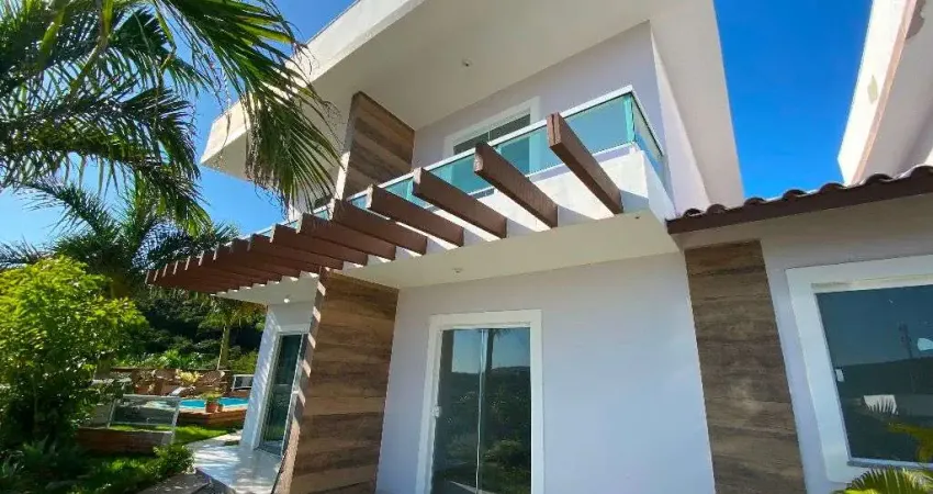 Casa com 3 dormitórios à venda, 70 m² por R$ 440.000,00 - Cajueiro - Cabo Frio/RJ