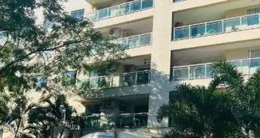 Apartamento com 3 dormitórios à venda, 113 m² por R$ 700.000,00 - Parque Hotel - Araruama/RJ